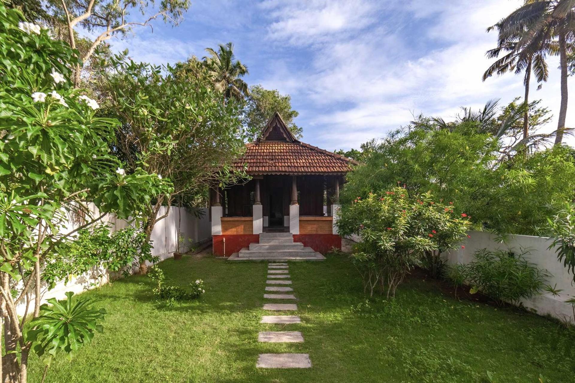 Deshadan'S Tarangi Beach Villas,Marari Mararikulam Eksteriør billede